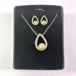 Vintage SAQ Faux Pearls Necklace Earring Set Silver Tone Chain w/ box